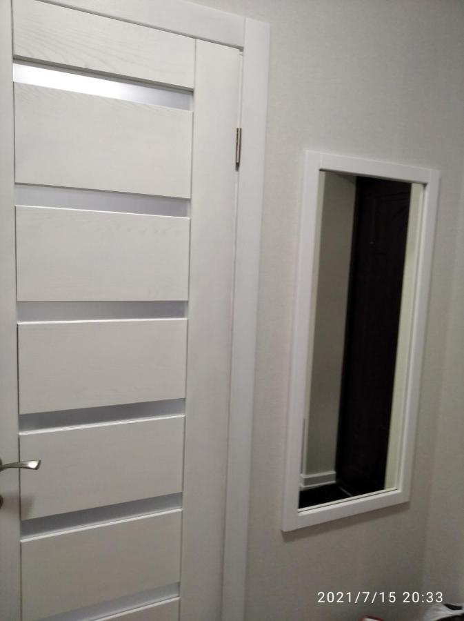 Ferienwohnung Жк Версаль Парк Irpin Exterior foto