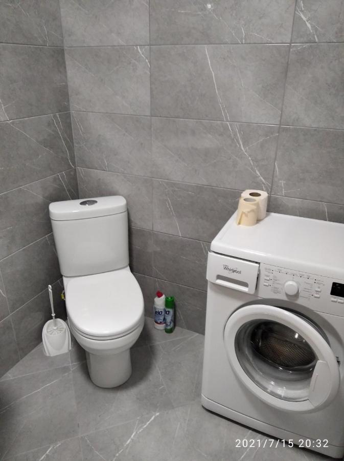 Ferienwohnung Жк Версаль Парк Irpin Exterior foto